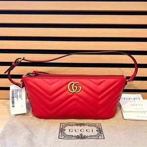 Gucci bright red 739166 Gg marmont 2 Lion trap shoulder bag